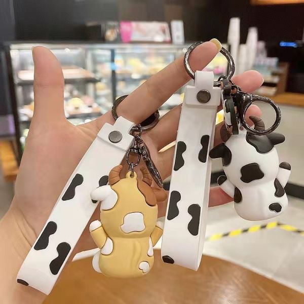 Silicone Cartoon Cow Keychain for Ladies Backpack and Car Pendant