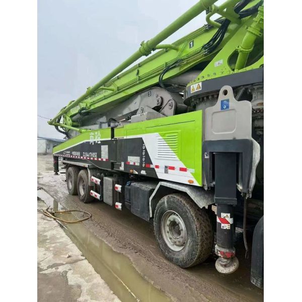Factory Direct Zoomlion 56meter Second Hand Pump Truck Construction Machine Rental Service