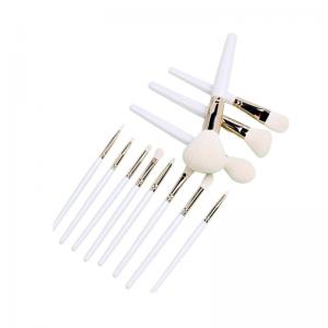 China White Retractable Brush For Loose Powder Foundation Wool / Customized Heads on sale