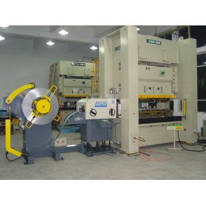 China Long Flat Sheet Roll Stamping Decoiler And Straightener Automation Equipment wholesale