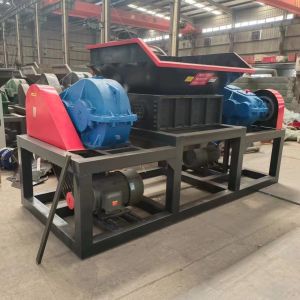 2100x1000x1650MM Double Shaft Powerful High Torque Plastic Material Shredder