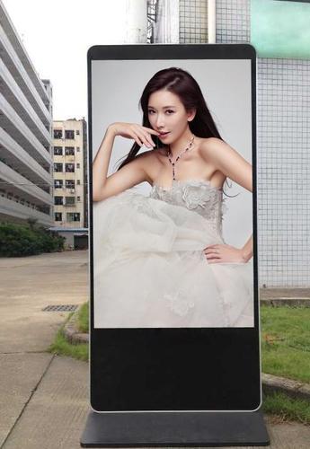 78inch outdoor P3 floor stand led advertising machine display with 3g/4g LAN WAN management