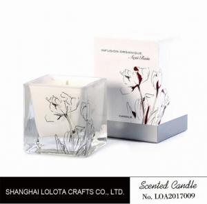 China Scented aquare jar candle with customized flower pattern in the bottle and box wholesale