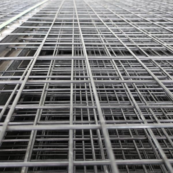China hot dipped Galvanized Welded Welded Wire Mesh Panel 75mm-300mm wholesale