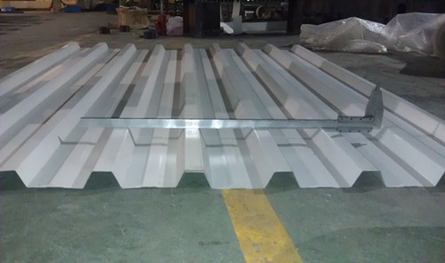 China Automatic Roof Steel Corrugated Tile Roll Forming Machine wholesale