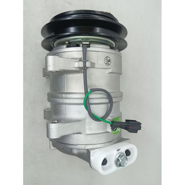 Auto AC Conditioning Compressor For Isuzu mixer truck DKS17CH FVZ FVR
