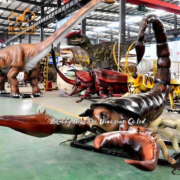 Quality Mechanical Animated Animatronic Insect Model Centipede Model for sale