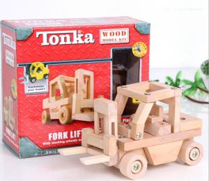 China TONKA wooden toys / assembling truck model / Educational Toys / DIY Toy wholesale