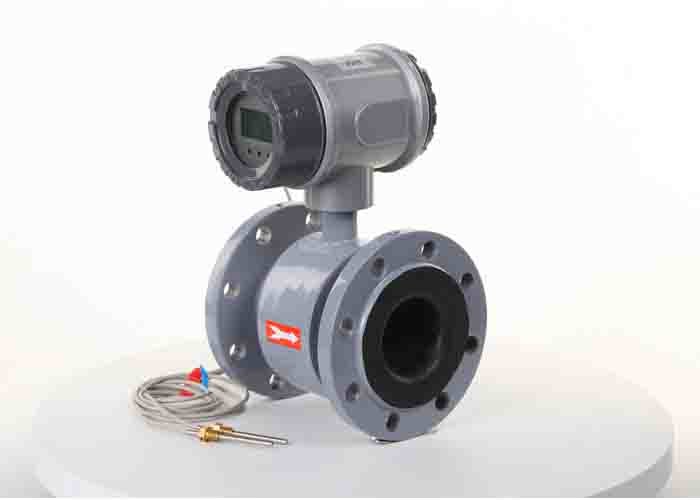 China Electromagnetic Wastewater Flow Meter Ip68 Protection For Flow And Heat Measurement wholesale