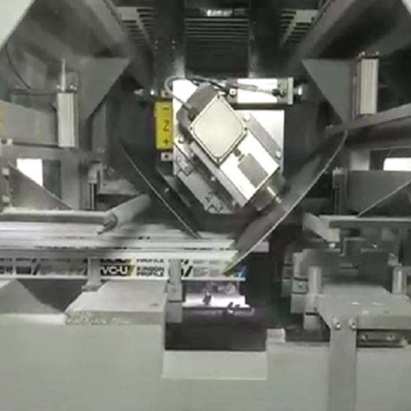 A machine that makes Windows automatic aluminium cutting center cnc machine cnc pvc cutting machines