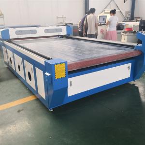 China 1626 auto feeder laser engraving cutting machine for cloth/garment/textile/fabric wholesale