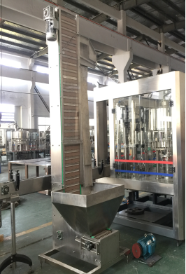 Ss304 Automatic Water Filling Machine 8000kg 8000bph / Hour Filling Speed