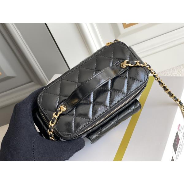 Lambskin Custom Branded Bags Chanel 22K Vanity Case Multi Pocket