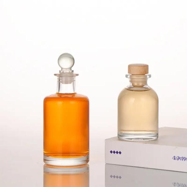 Decal Transparent Round Flint Glass Liquor Wine Whisky Tequila Vodka Bottle with Cork 250ml