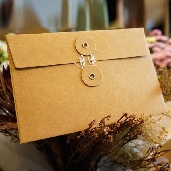 Custom Envelope With Button Logo Packing Kraft Paper Envelope With String