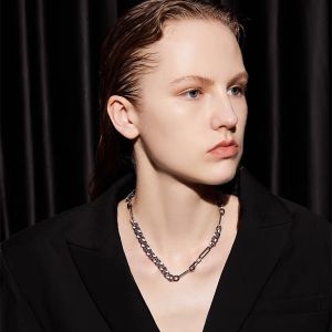 China Custom Personality Stainless Steel Necklace Hip Hop Collarbone Choker Necklace on sale