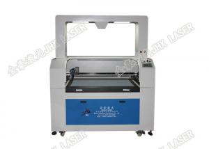China Automatic Edge Tracking CO2 Laser Cutter , Clothing Label Logo Laser Engraving Cutting Machine wholesale