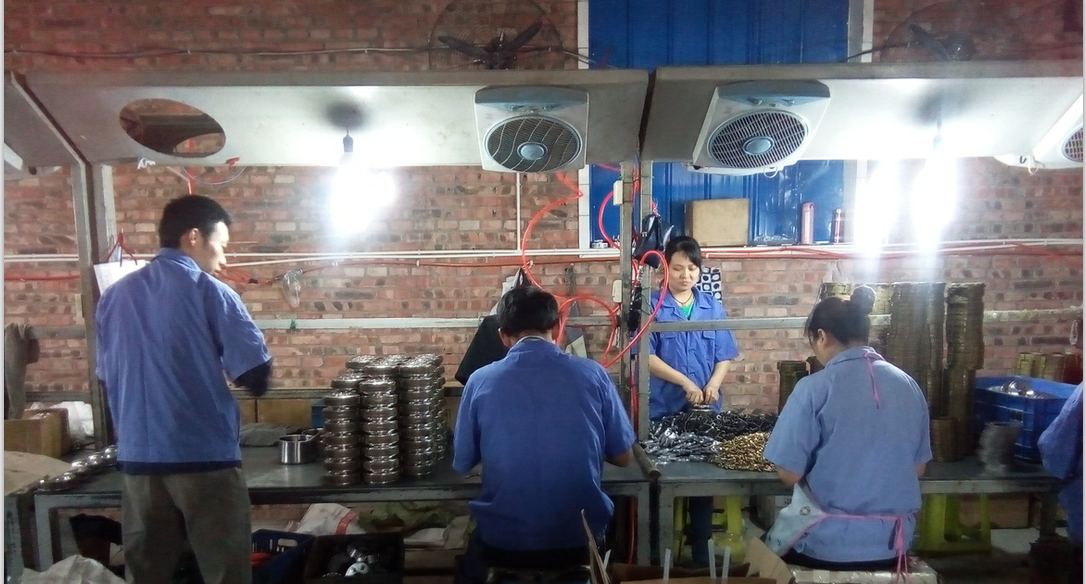 C100 Dual Clutch Assembly Steel Material Motor Tricycle Double Chassis Assembly