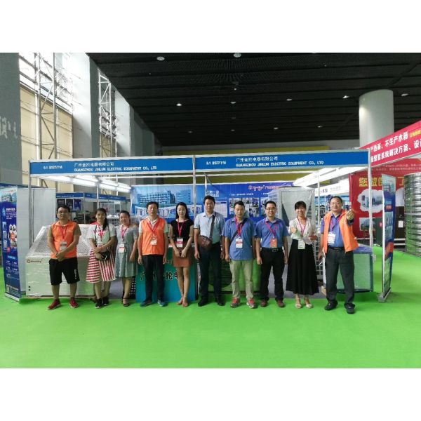 Convenient And Efficient Air Source Heat Pump 12KW R417A Refrigerant for Underfloor pipe