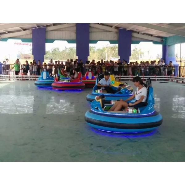 American Standard Adult Bumper Cars With Remote Control Operated