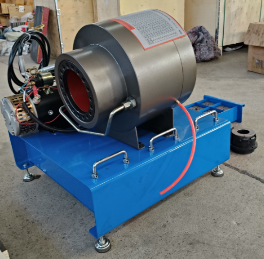 Portable 12V/24V Hydraulic Hose Crimping Machine with Smart Light Indicator and 3.6KW Motor Power for Car Loading Use