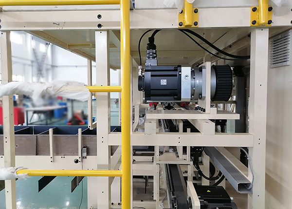 Neat Automatic Sealing 3 Phase PE Baby Diaper Packaging Machine