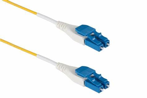 China 2.0 Mm Single Mode Fiber Patch Cord Switchable Uniboot Duplex OS2 PVC OFNR wholesale