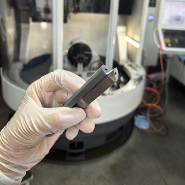 Internal Coolant Solid Carbide Drill Bit Straight Flute Drill Wear Resistant Customized