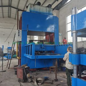 China Rubber Mold Plate Vulcanizing Machine Rubber Molding Machine on sale