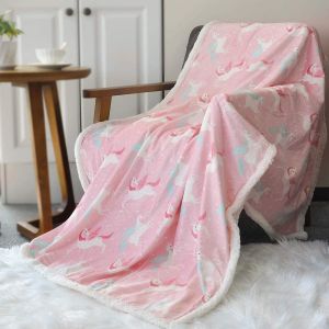 Soft Warm Embossed Polyester Fleece Blanket Anti Pilling 75x150cm