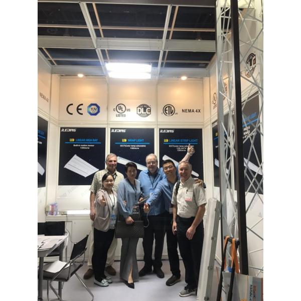 50000 Hours Working Time Moisture Proof 4FT 5FT LED Tri-Proof Light Fixture For Storage