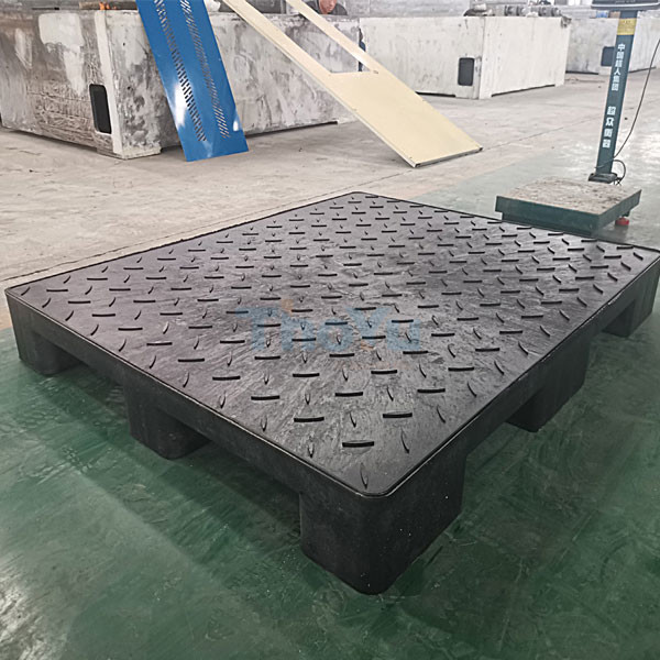 Global Disposable Waste Plastic Recycling Machine To Make Plastic Pallets