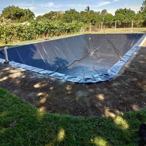 China 0.5mm 1mm 1.5mm 2mm HDPE Geo Membrane Geomembrane Dam Fish Pond Tank Pool Liner on sale