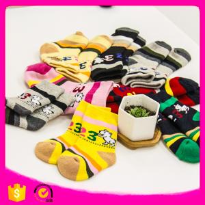 2017 Cotton95%Spandex 11*12cm Cheap Colorful Dog Number Pattern Cotton Ruffle Newborn Baby Toddlers Winter Children Sock