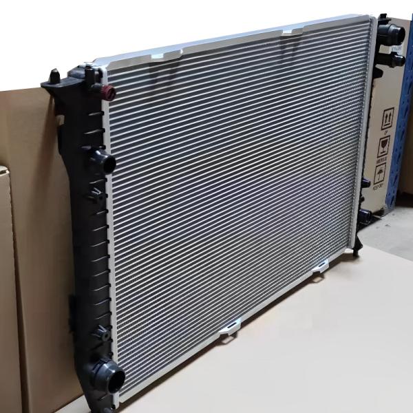 2013-2016 Year OE NO. 3w0 121 253 E Suitable for Bentley Coolant Radiator