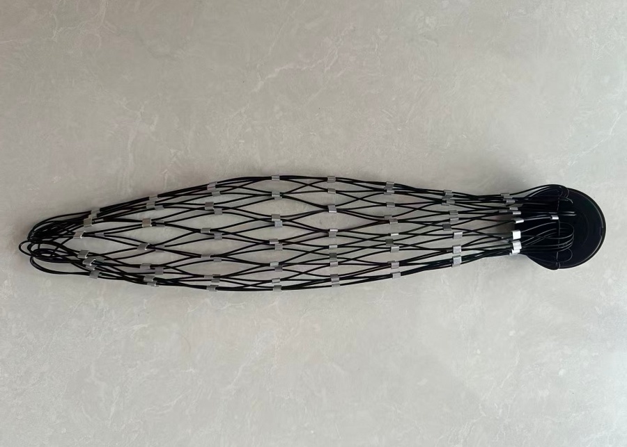 China Stainless Steel Wire Rope Mesh with 25mm*25mm Mesh Size PVC Coated and Knotted Connecting Way for Security Applications wholesale