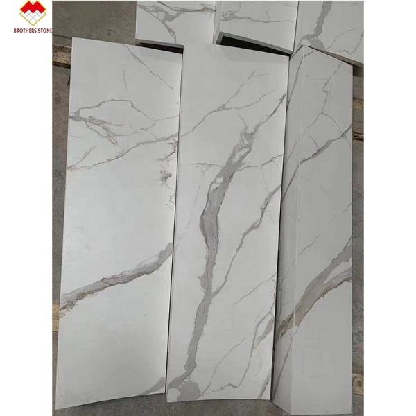 Anti-slip Groove Steps Calacatta Patterns Sintered Stone Stairs with Led Lighting