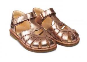China 2020 Leather Kids Sandals Shoes Girls Sandals Flat Close Toe Summer Dress Shoes wholesale