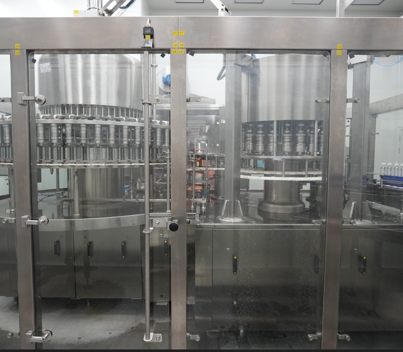 China High-Speed 60,000 BPH Rotary Filling Machine Precision &amp; Efficiency for Modern Bottling Plants wholesale