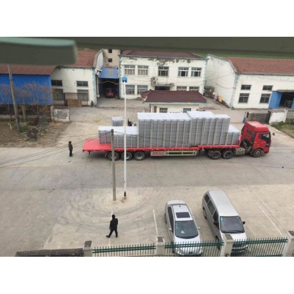 Lightweight Stackable Metal Pallets Space Saving 2500kg Static Load