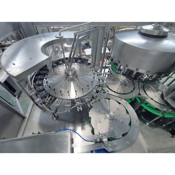 Stainless Steel Rotary Type Plastic Bottle Filling Machine With High Efficiency