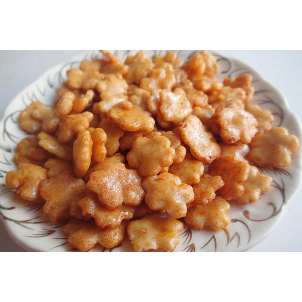 Japanese imported snack salty delicious casual rice crackers
