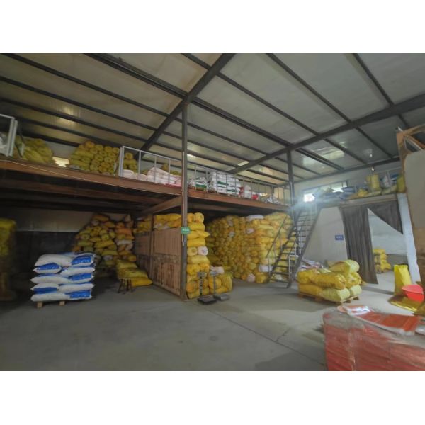 Red Cap 80MM Fixed Disc Hammered Concrete Plastic Insulation Anchors 1.12KN Capacity