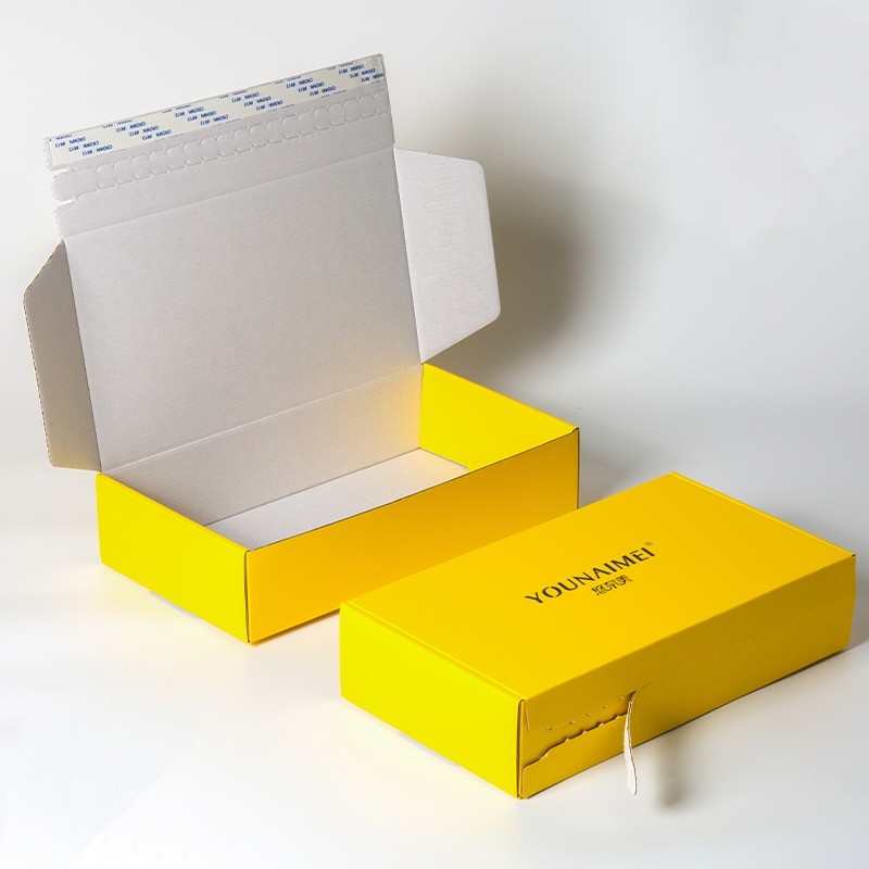 China Custom Mailer Box With Tear Strip For Clothes Full Color Eco-Friendly Packaging Boxes wholesale