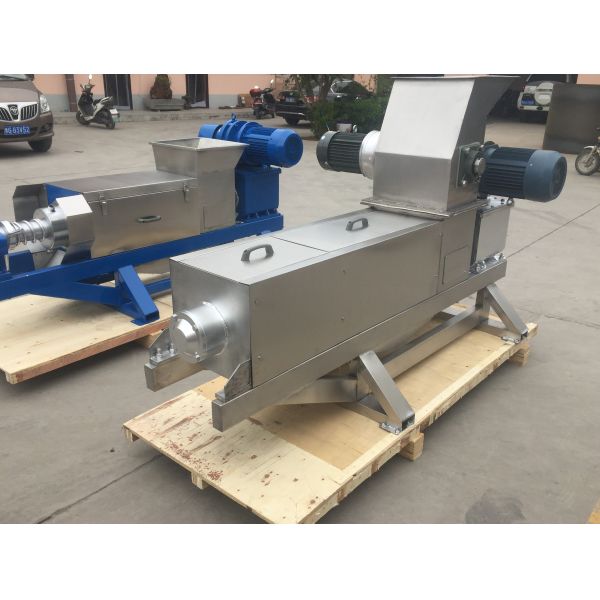 0.5 Ton Per Hour Peanut Crusher Machine Customizable Color 1 Year Warranty