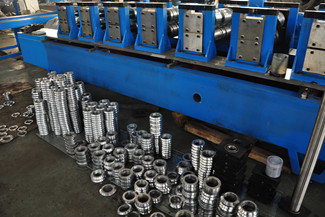 7.5KW C Z Purlin Roll Former Machine With Automatic Punching And Cutting Device