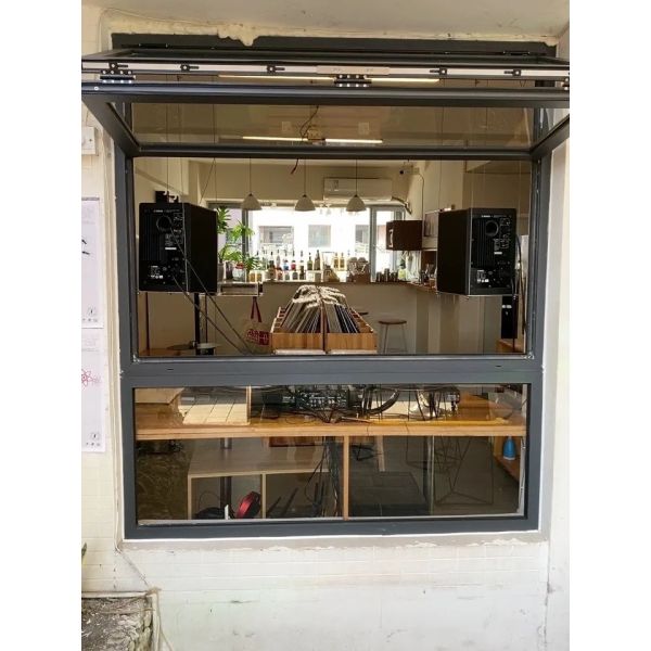 Zurich Precision-Engineered Folding Windows - ±0.1mm Manufacturing Tolerances