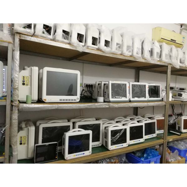 12.1'' patient monitor