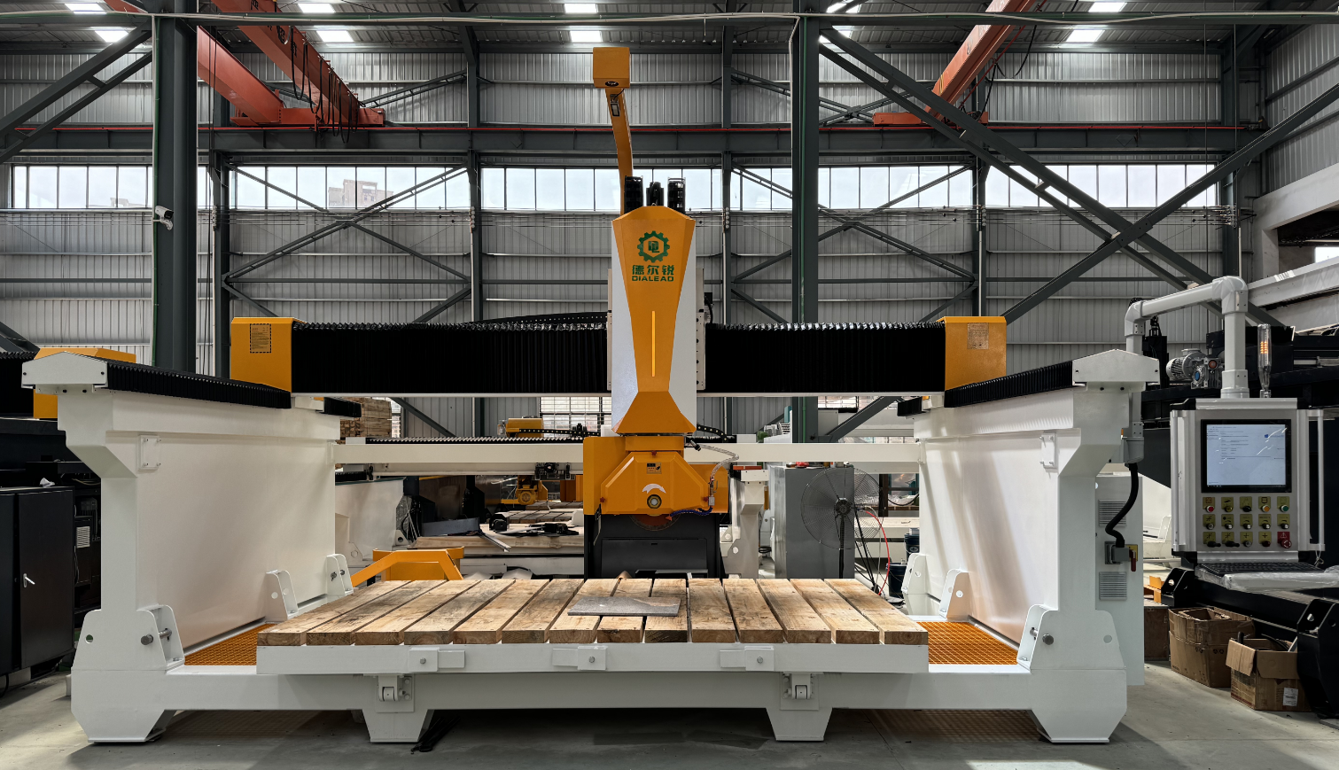 Automation 5 Axis CNC Stone Cutting Machine For Granite Marble Quartz Countertop Production Bathware