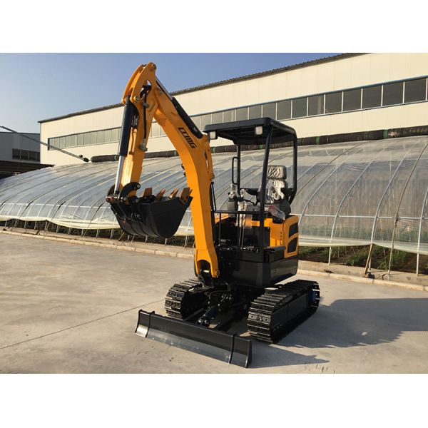 japanese engine 2ton 2.5ton New CE 2000kg Small Mini Excavator with optional attachments